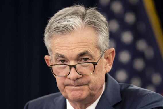 Trump renews attacks on Federal Reserve Chair Powell, accelerating US market slide